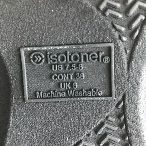 ISOTONER HOODBACK SLIPPERS - Picture 16 of 16